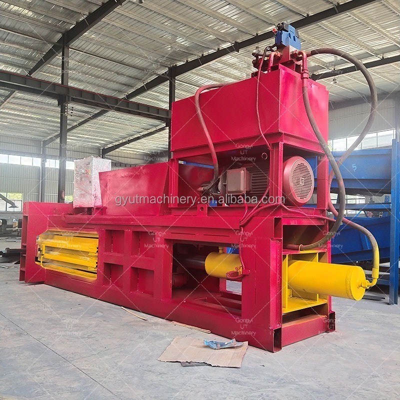400-500kg Capacity Hydraulic Square Hay Balers 2620*2140*3390MM Max. Capacity 5 ton/h