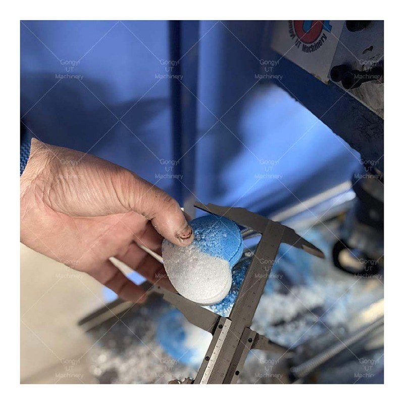 Say Goodbye to Boring Baths with Bath Salt Bubble Fizzy Kids Bath Bomb Press Machine