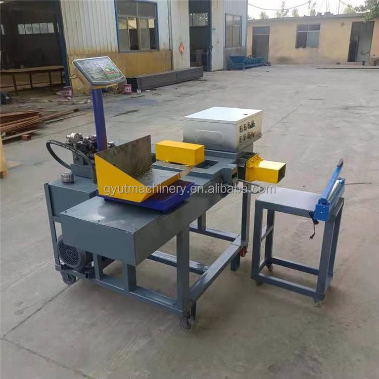 Easy to Operate Wood Shavings Sawdust Baler Machine for Hamster Bedding Multi Function