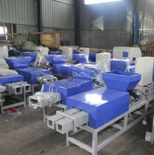 High Productivity Sawdust Recycling Wood Pallet Block Press Machine for Wood Chip Blocks