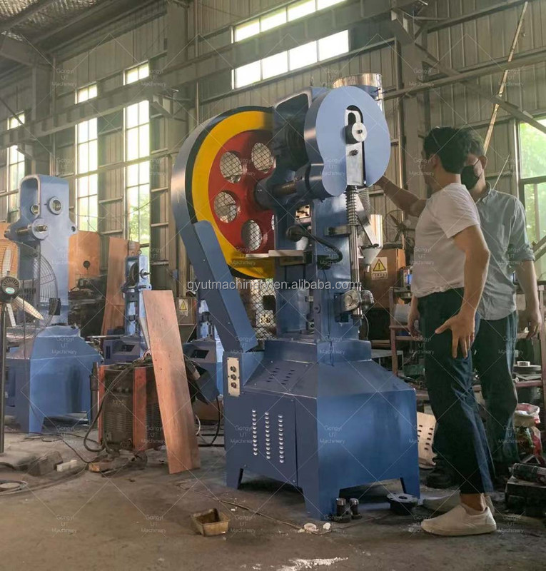 Versatile Bath Bomb Ball Press Machine for Naphthalene Moth Balls Production