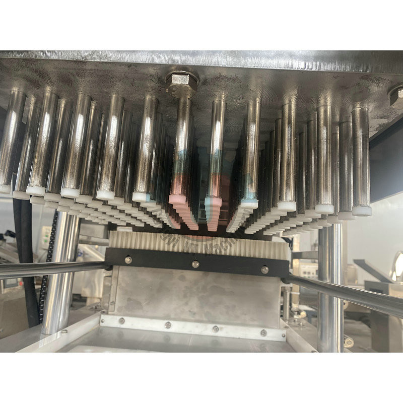 Automatic 300 Kg/H Silver Coffee Lump Sugar Press Machine for Cube Sugar Manufacturing