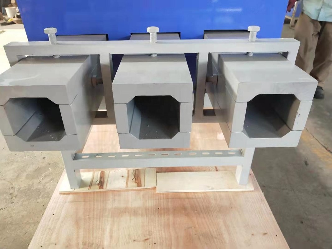 High Speed 5.5kW Wood Pallet Block Making Cutter Cutting Machine for Smooth Operation