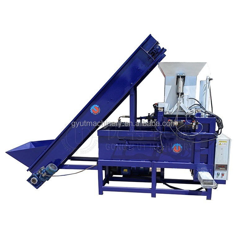 Small Animal Bedding Sawdust Baler Machine with Plastic Bags Packaging and 7.5kw Power