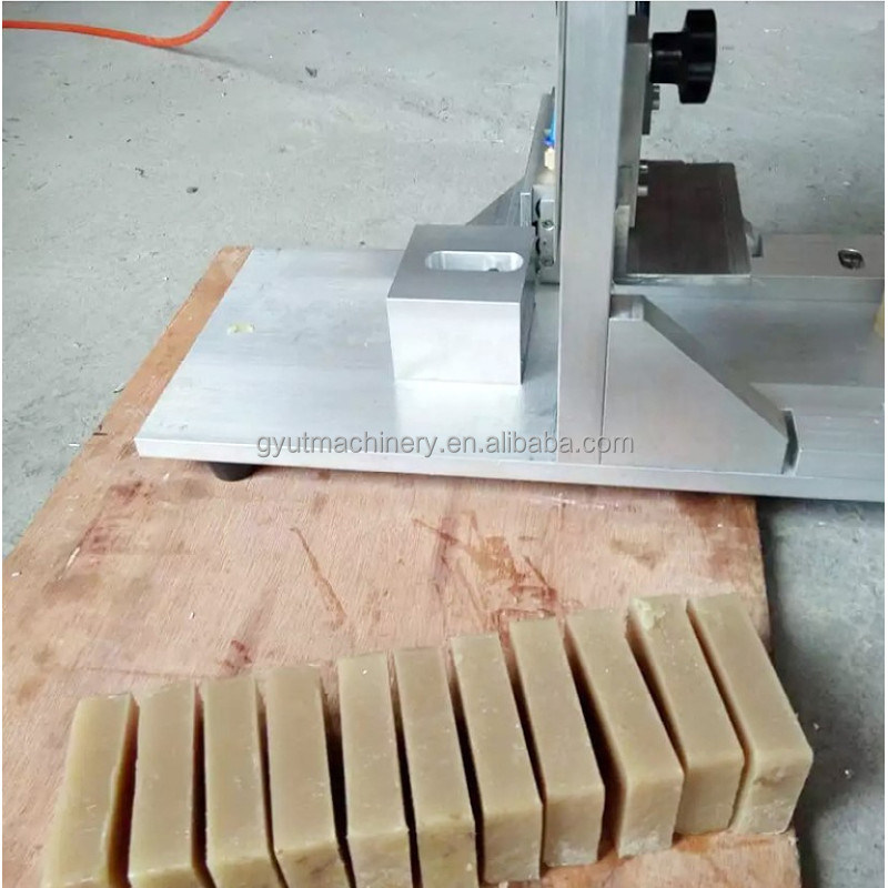 UT Small Hotel Soap Making Machine Production Line with Soap Cutting Machine Weight KG 22